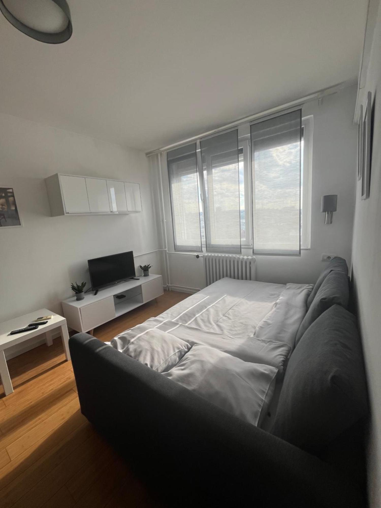 Lenny Apartman Belgrado Buitenkant foto