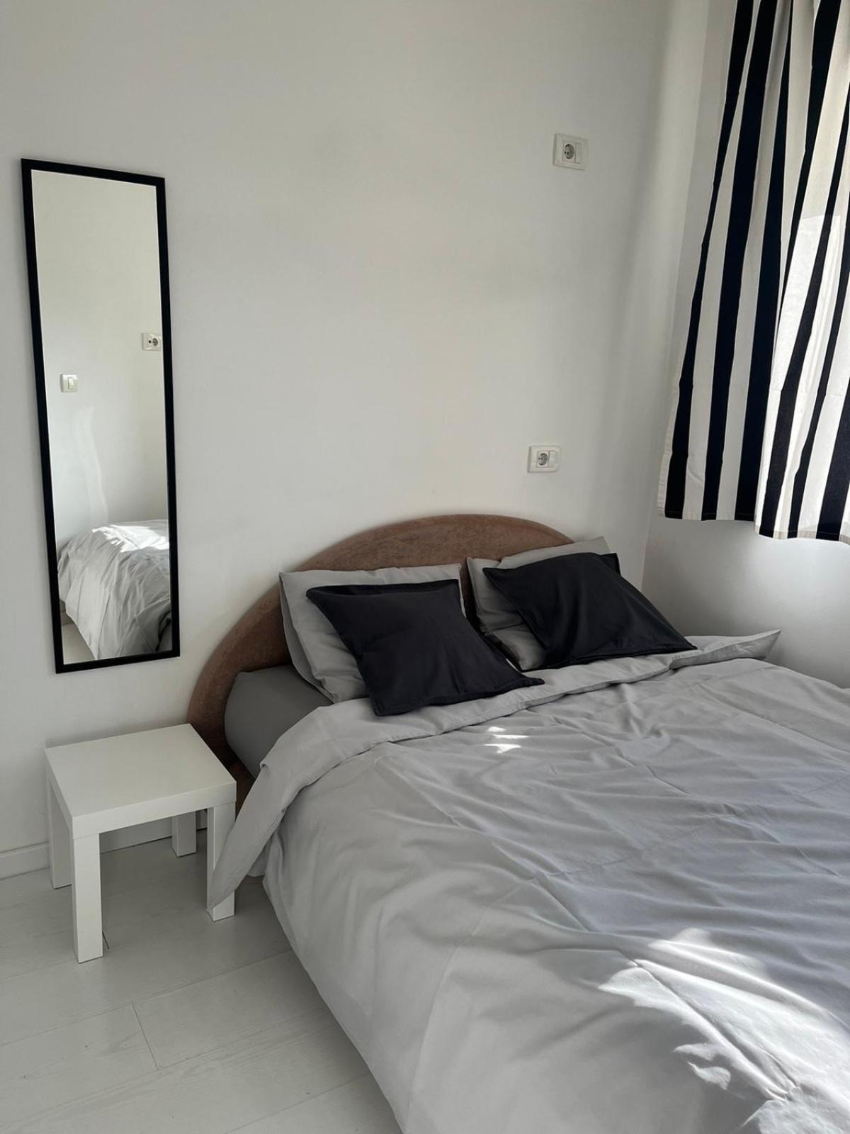 Lenny Apartman Belgrado Buitenkant foto